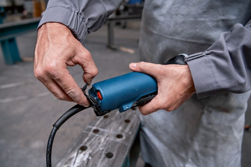 Nurklihvija Bosch Professional GWS 17-150 PS – Bosch Professional