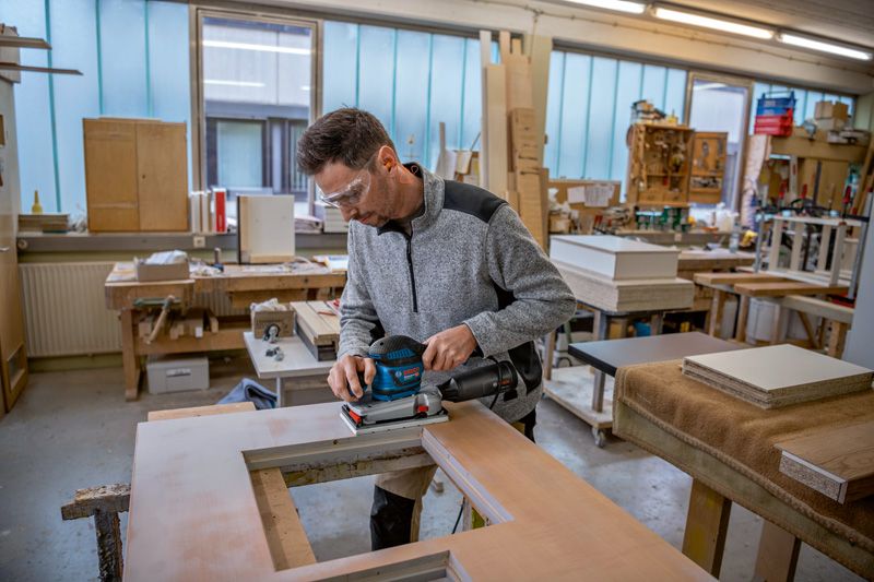 Taldlihvija Bosch Professional GSS 280 AVE – Bosch Professional